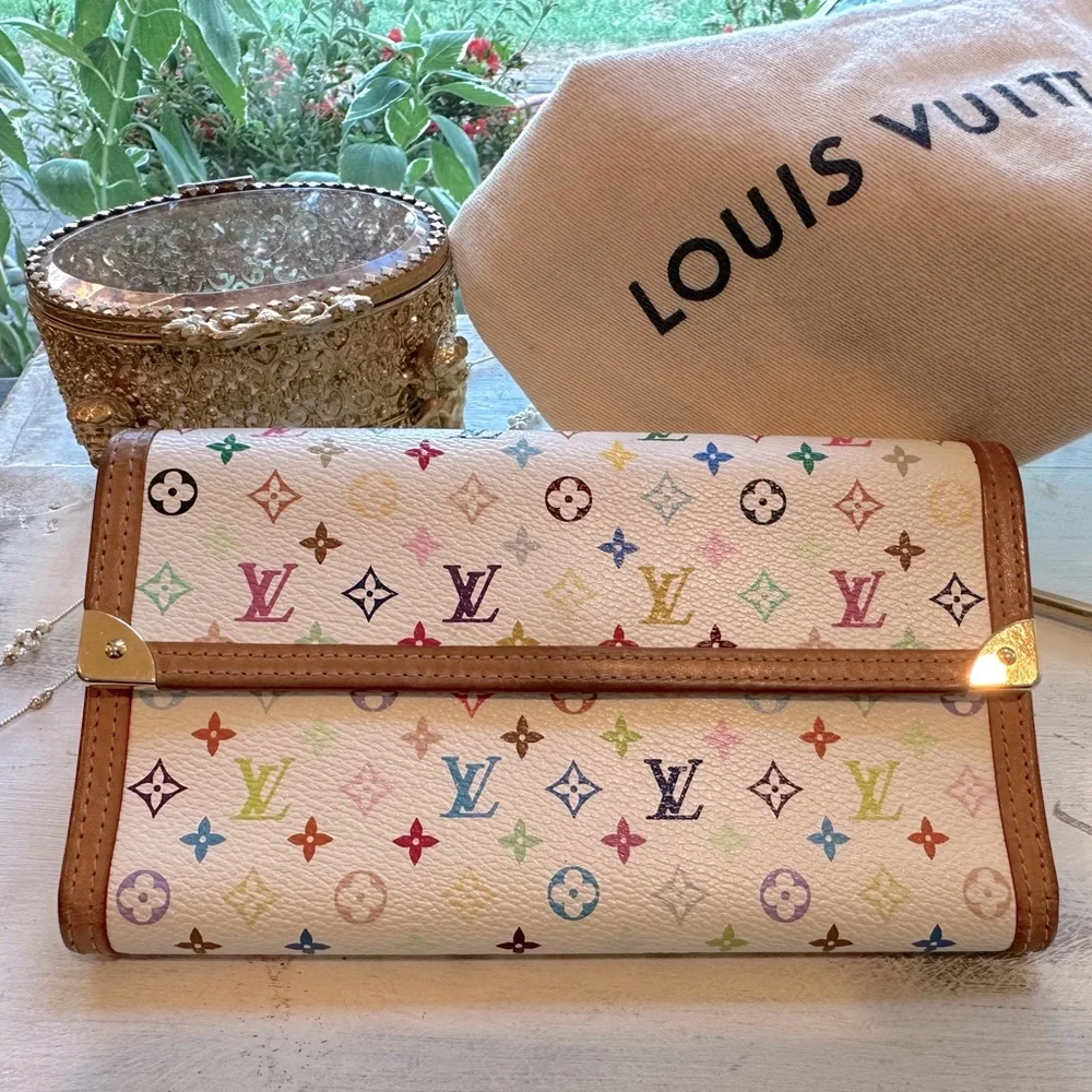 SOLD Limited edition Louis Vuitton White Monogram Multicolor Sarah Wallet - Picture 1 of 11